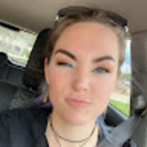 Meet your Posher, Crystal